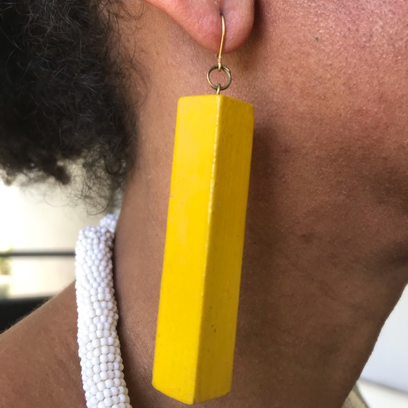 Long Box-shape Yellow Earrings - Picture 2 of 6